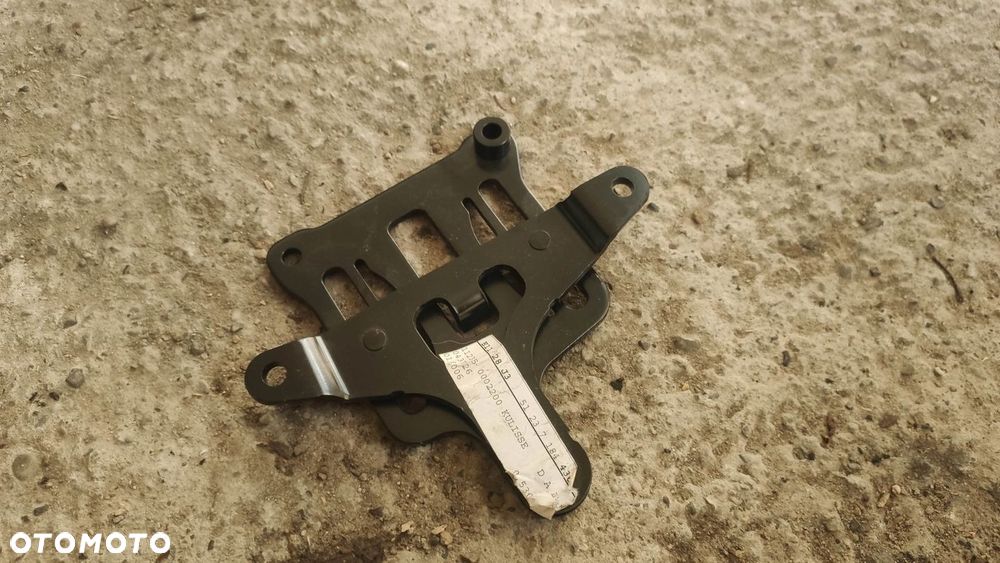 EU ZAWIAS MASKI PRAWY BMW F01 F07 F10 7184436 - 2
