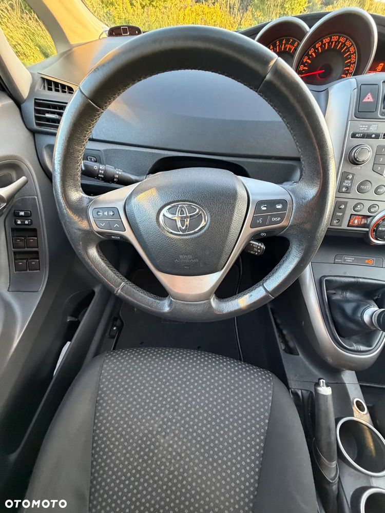 Toyota Verso 1.8 Sol plus 7os - 15