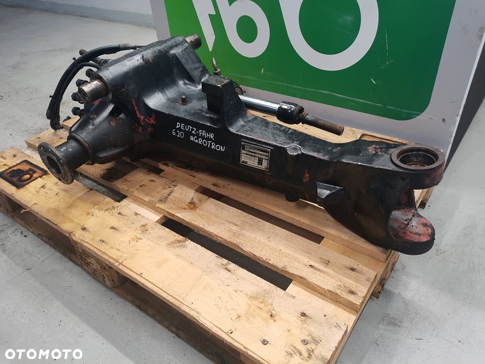 Obudowa półosi przedniej Deutz-fahr 6.20 Agrotron {ZF APL2045 prawa} - 6