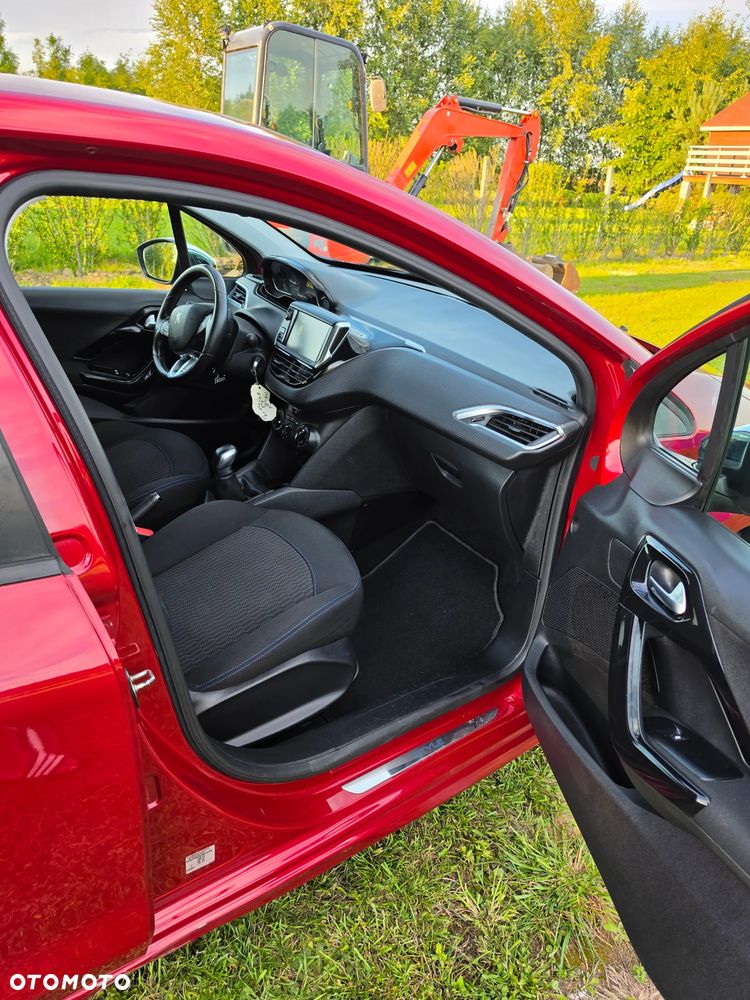 Peugeot 208 1.2 PureTech Style - 5