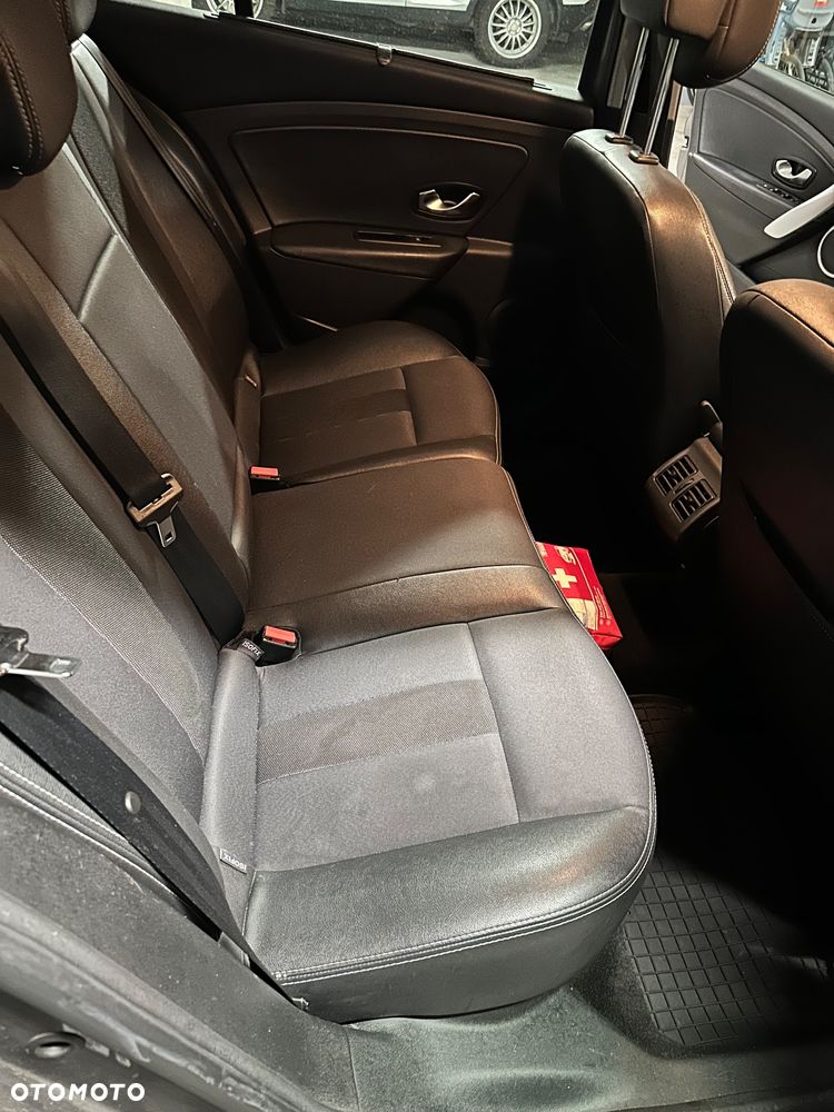 Renault Fluence - 25