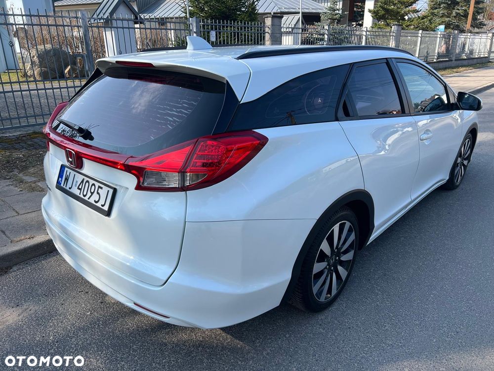 Honda Civic 1.8 Elegance (Honda Connect+) - 4
