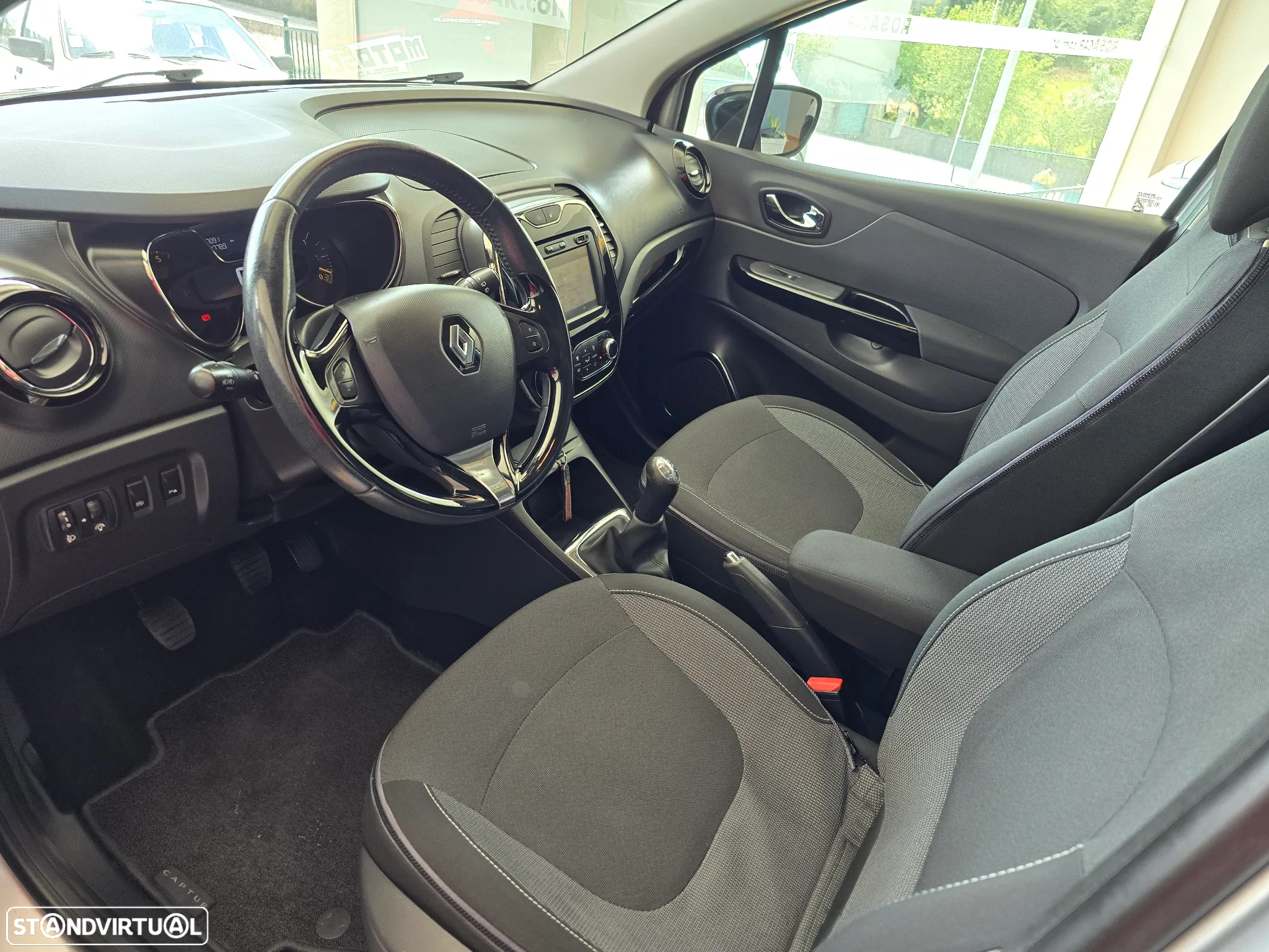 Renault Captur 1.5 dCi Exclusive - 12