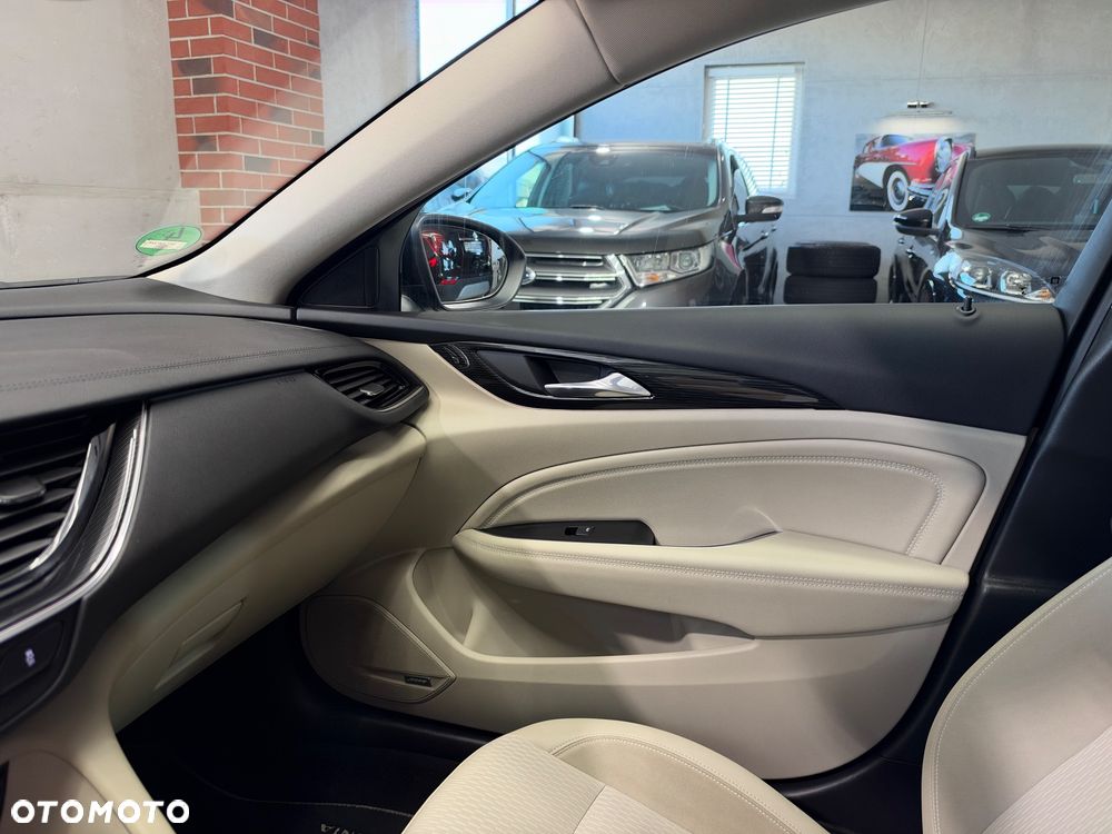 Opel Insignia 1.5 T Innovation S&S - 25