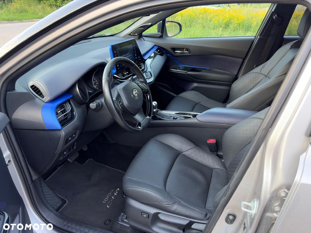 Toyota C-HR 1.8 Hybrid Neon Lime powered by JBL - 11