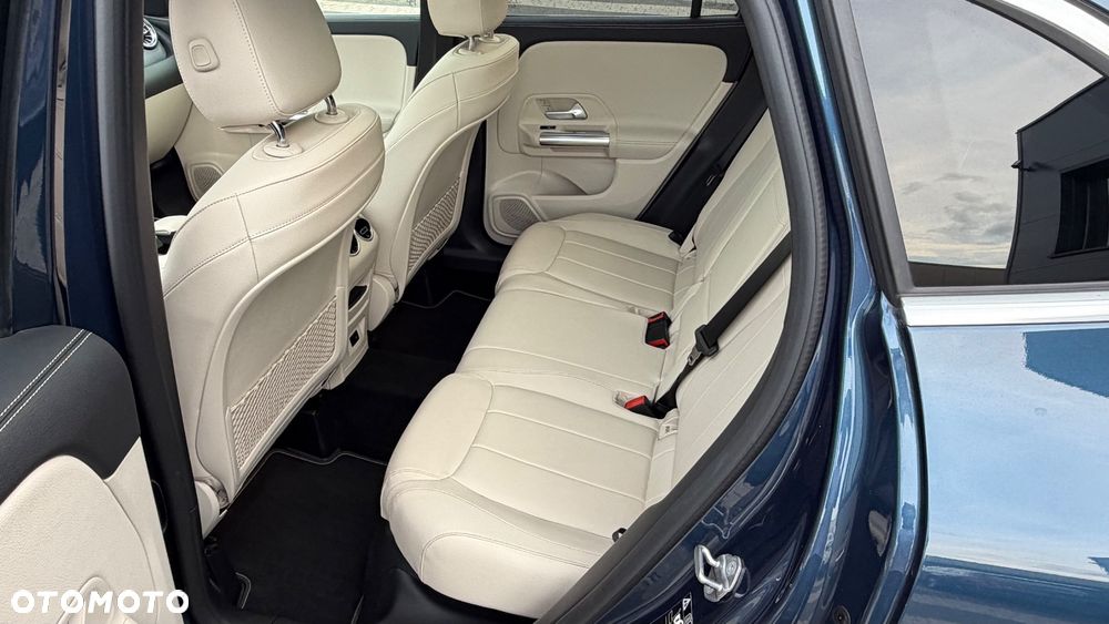 Mercedes-Benz GLA 250 4Matic 8G-DCT Style - 10
