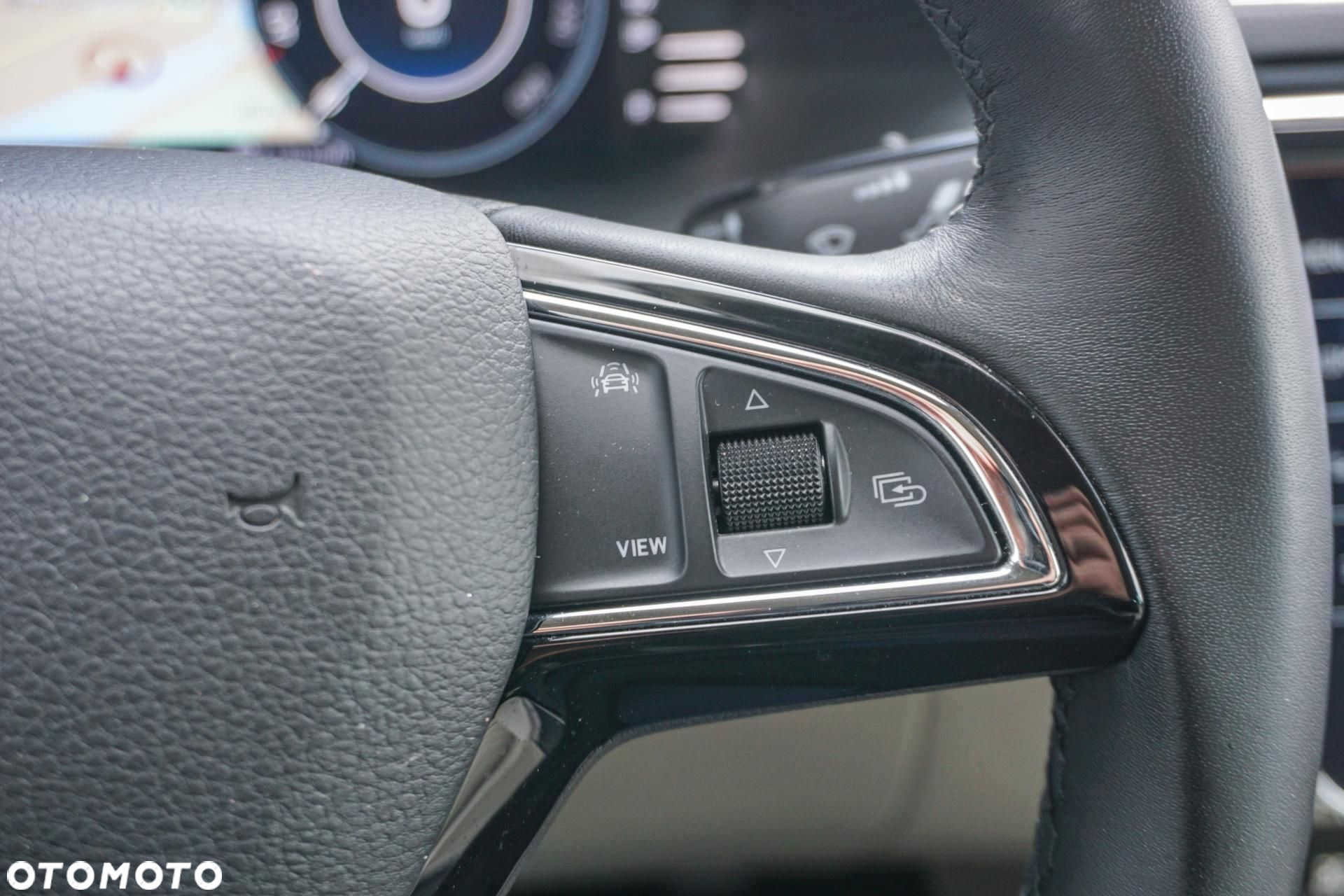 Skoda Superb 2.0 TSI L&K DSG - 39