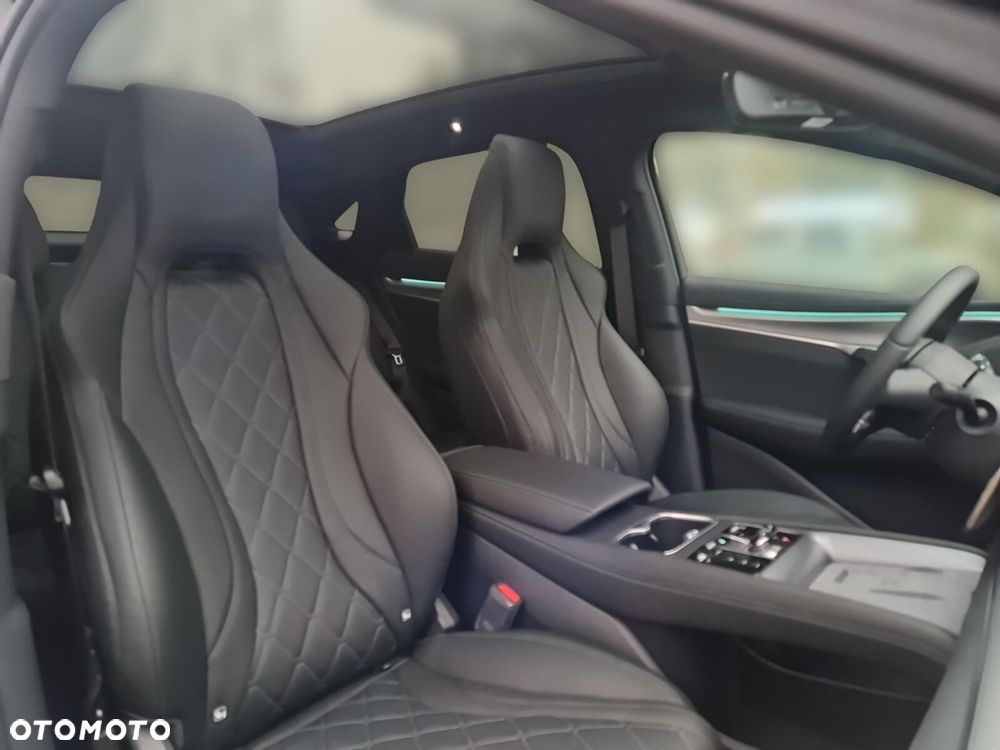 BYD Sealion 7 - 18