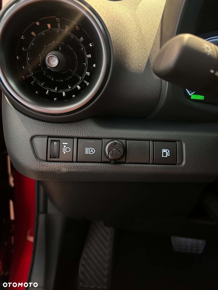 Toyota C-HR 2.0 PHEV Dynamic Force Style - 27