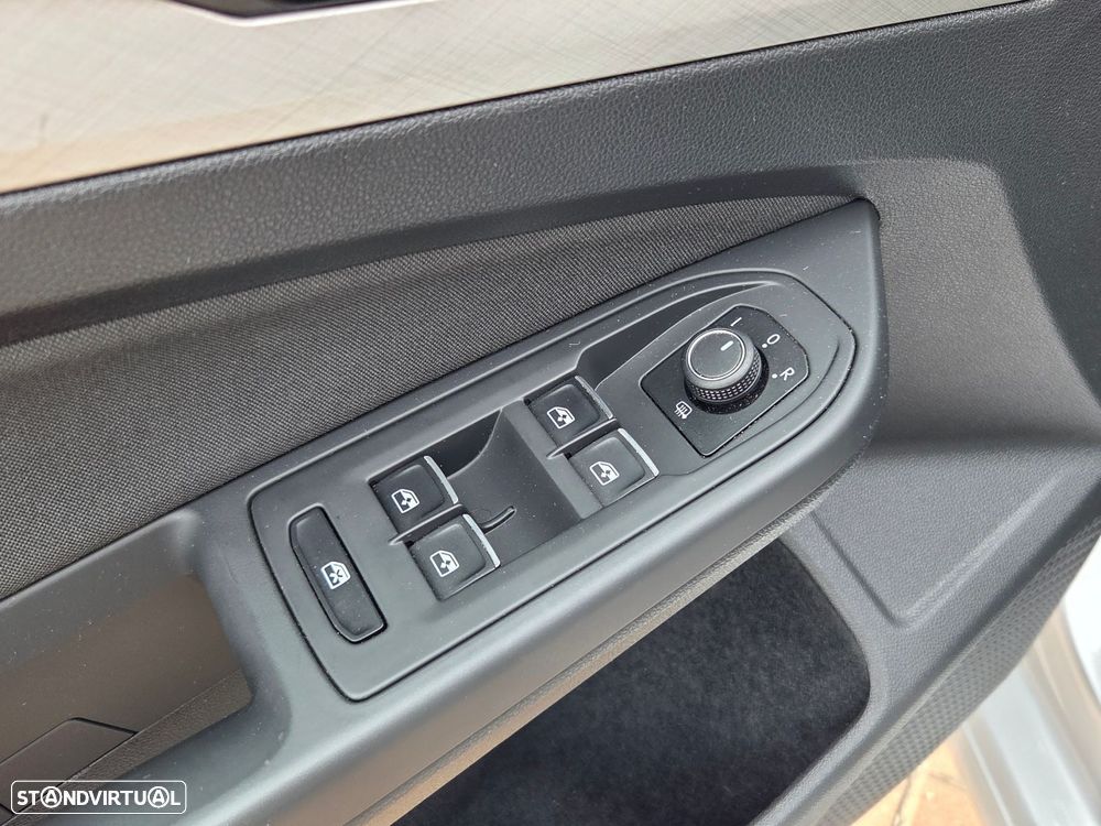 VW Golf Variant 2.0 TDi - 20