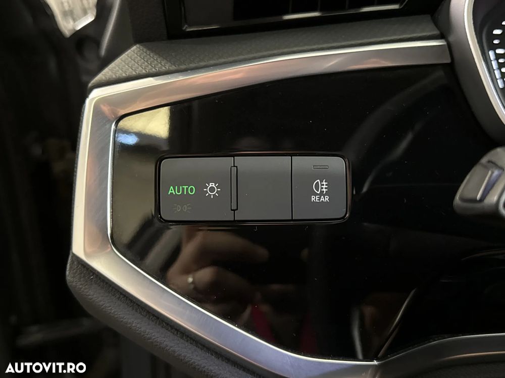 Audi Q3 Sportback - 16