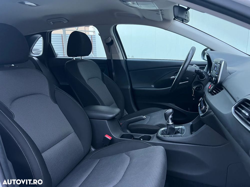 Hyundai i30 1.5 110CP 5DR M/T Comfort - 8