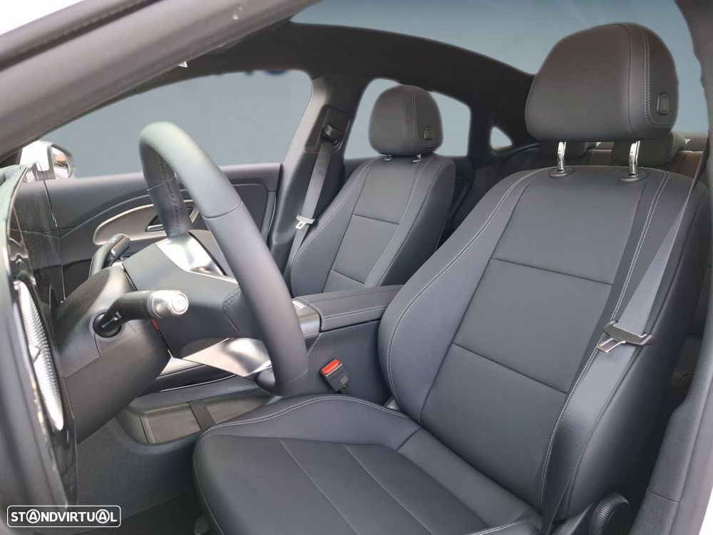 Mercedes-Benz CLA 220 - 11