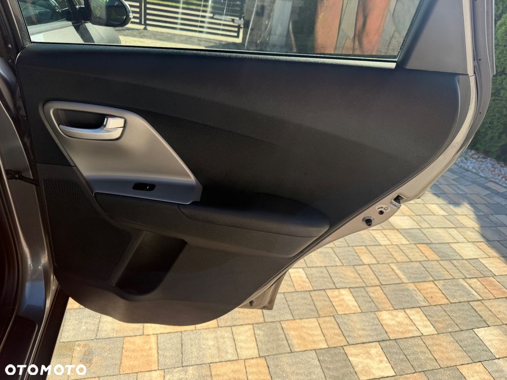 Kia Niro 1.6 GDI Hybrid M - 25