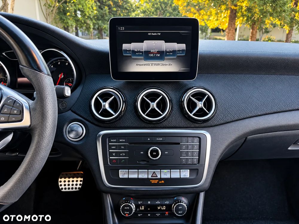 Mercedes-Benz CLA 250 4Matic 7G-DCT AMG Line - 26