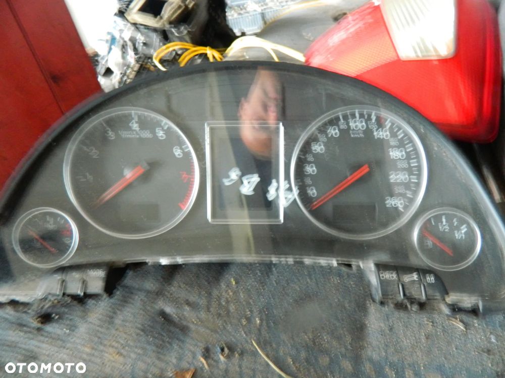 Audi A4 B6 Benzyna Licznik Zegary 8e0920900h - 2