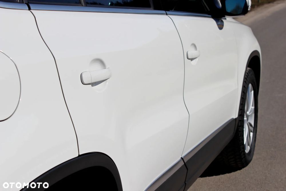 Volkswagen Tiguan 2.0 TDI 4Mot R-Style DSG - 16