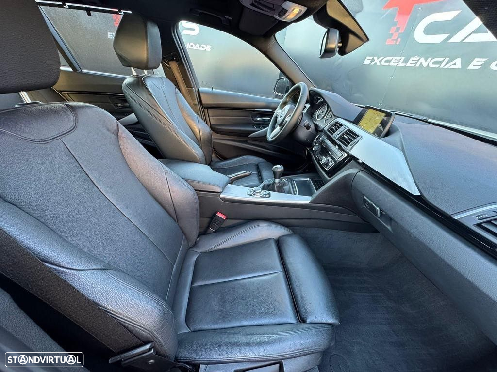 BMW 318 d Touring Pack M - 27