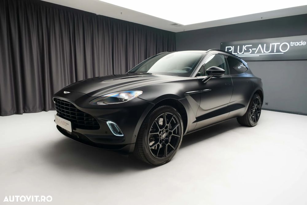 Aston Martin DBX - 4