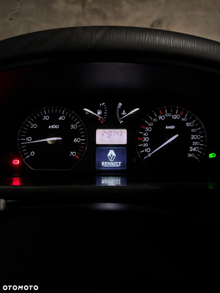 Renault Laguna 1.8 Privilege - 8