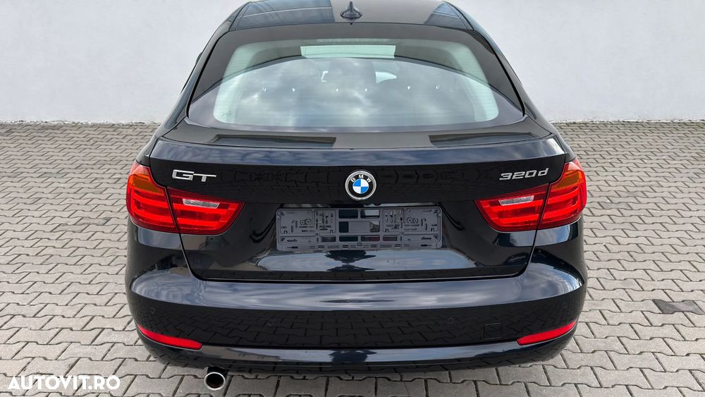 BMW Seria 3 320d Aut. Sport Line - 10