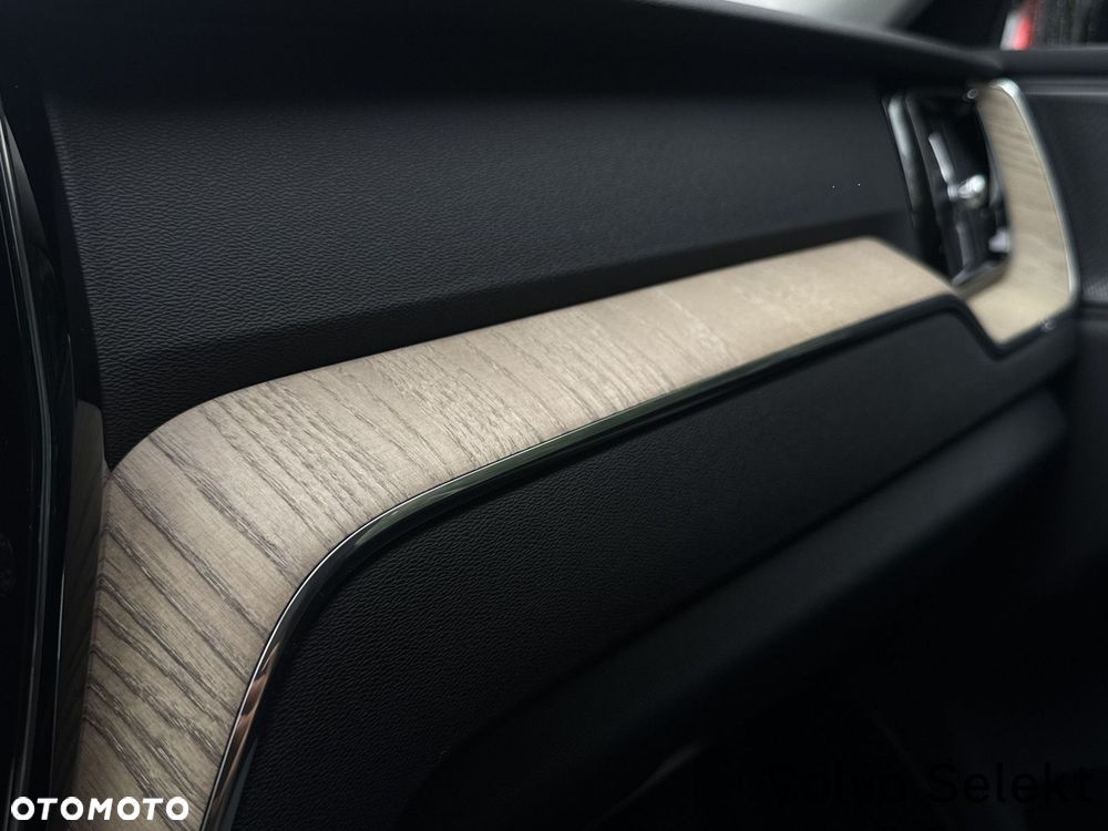 Volvo XC 60 - 32