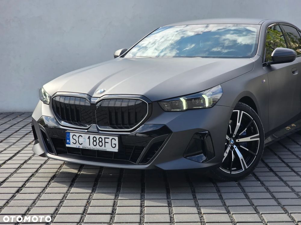 BMW Seria 5 540d xDrive mHEV M Sport - 2
