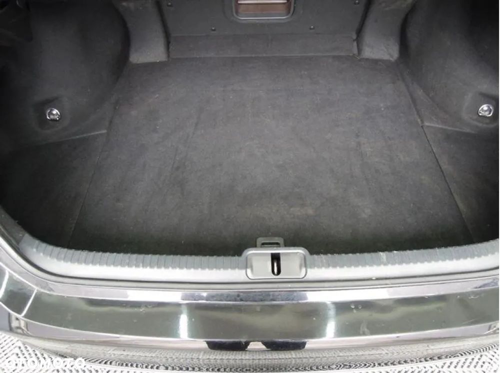 Lexus ES 300h Business Edition - 23