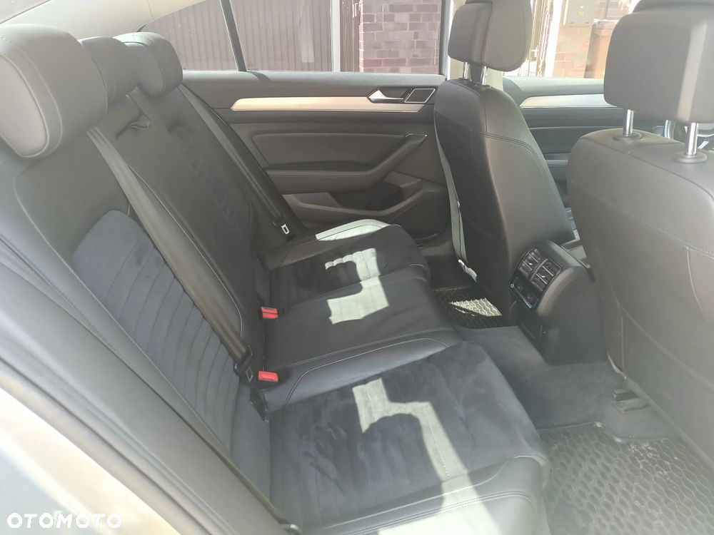 Volkswagen Passat 2.0 TDI BMT Highline DSG7 - 8