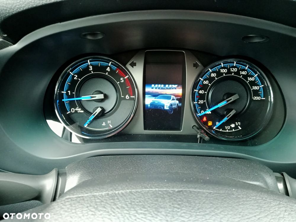 Toyota Hilux 2.8 D-4D Double Cab Invincible 4x4 - 13