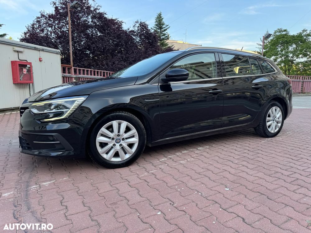 Renault Megane E-TECH 160 INTENS - 2