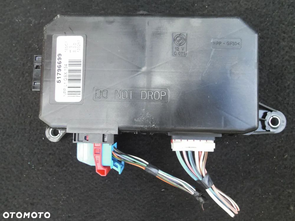 FIAT CROMA II MODUŁ STEROWNIK DRZWI PRAWY PRZÓD 51796699 - 1