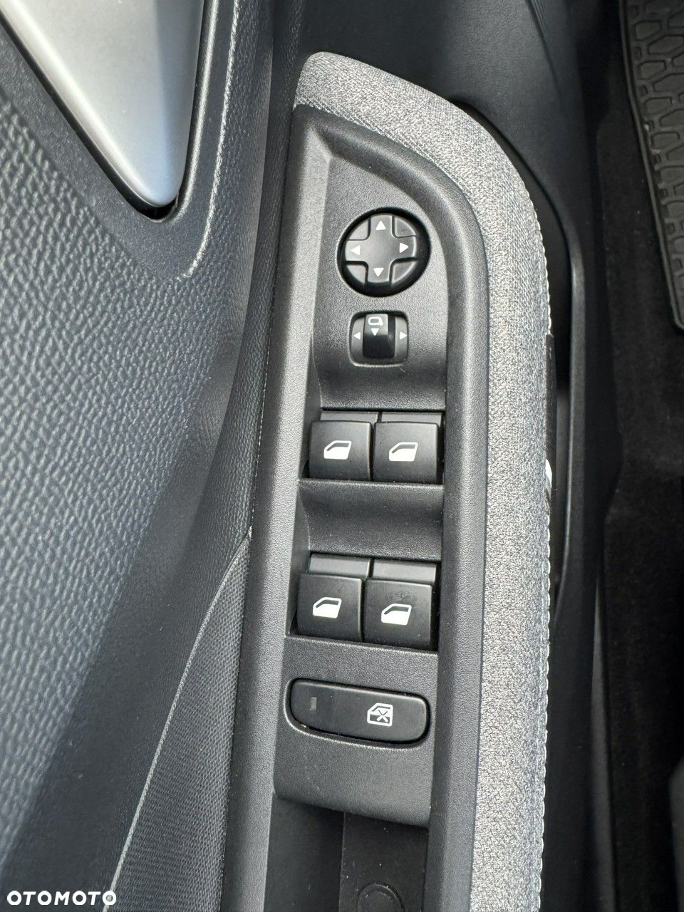 Opel Frontera - 32