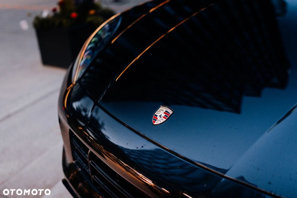 Porsche Cayenne GTS - 19