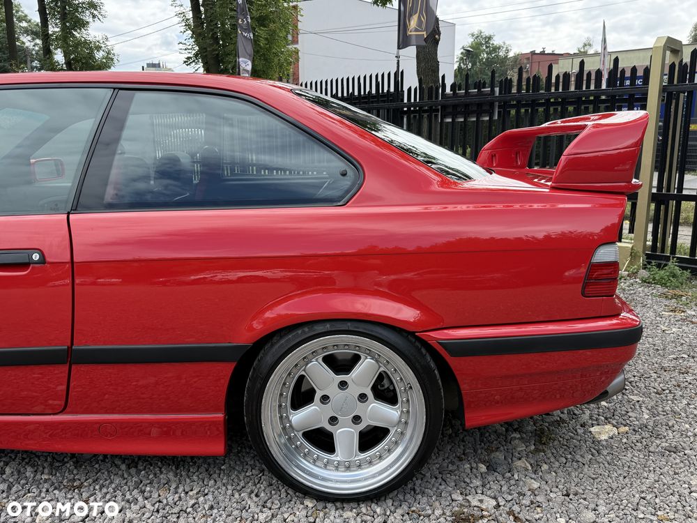 BMW Seria 3 320i - 21