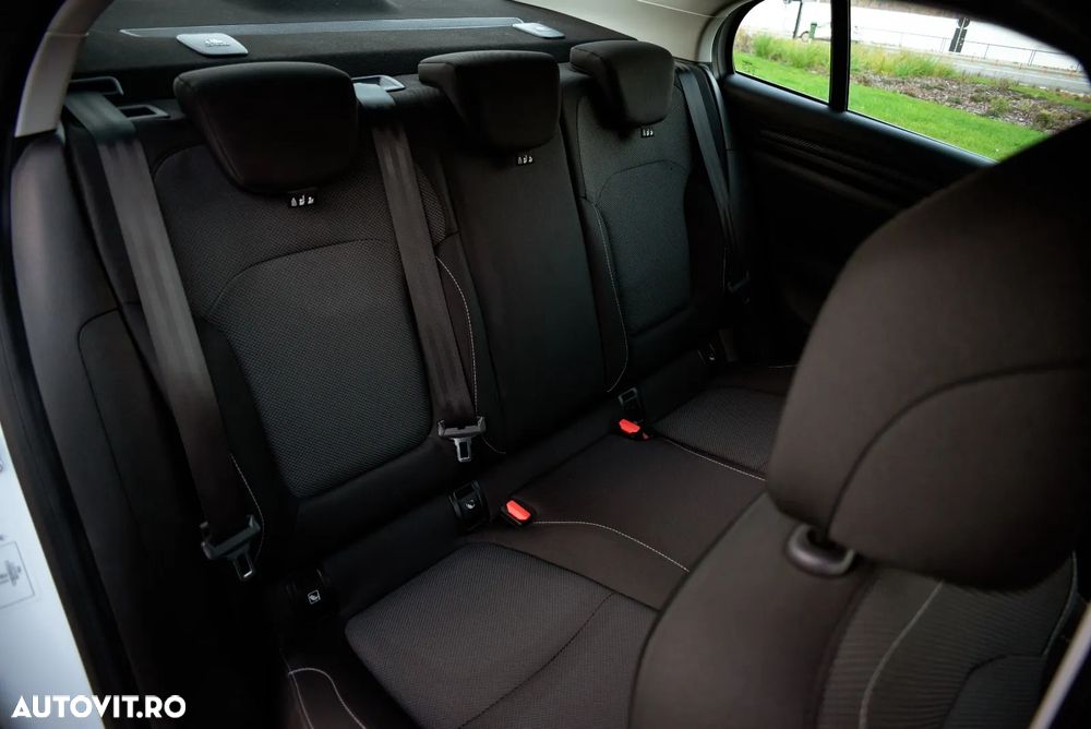 Renault Megane TCE 114 GPF Zen - 17