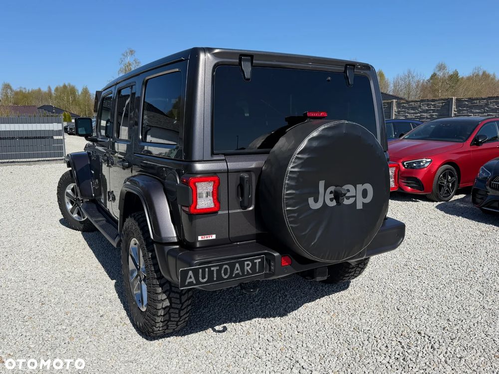 Jeep Wrangler 3.6 Unlim Sahara - 12