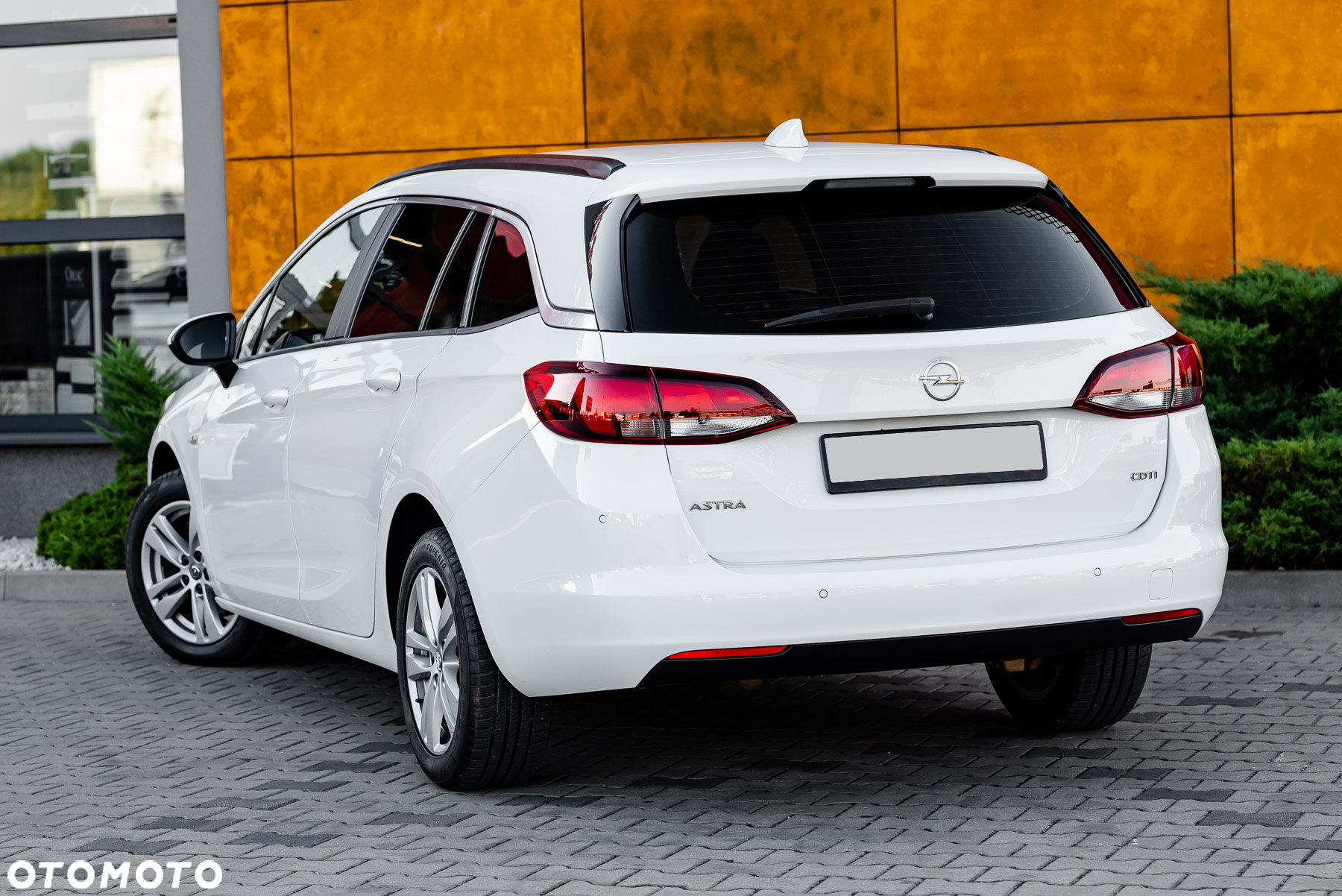 Opel Astra 1.6 D (CDTI) Automatik Sports Tourer Dynamic - 12