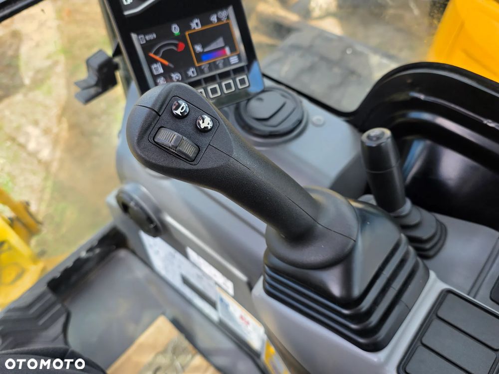 Caterpillar 301.8 - 3