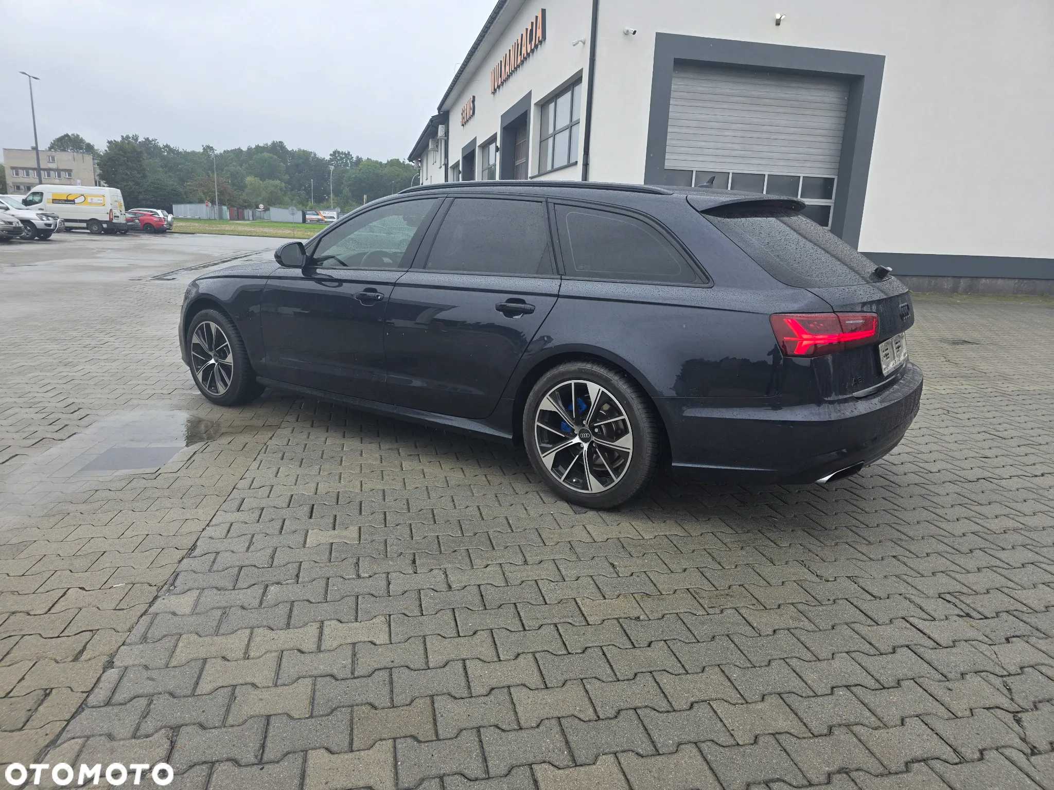 Audi A6 - 4