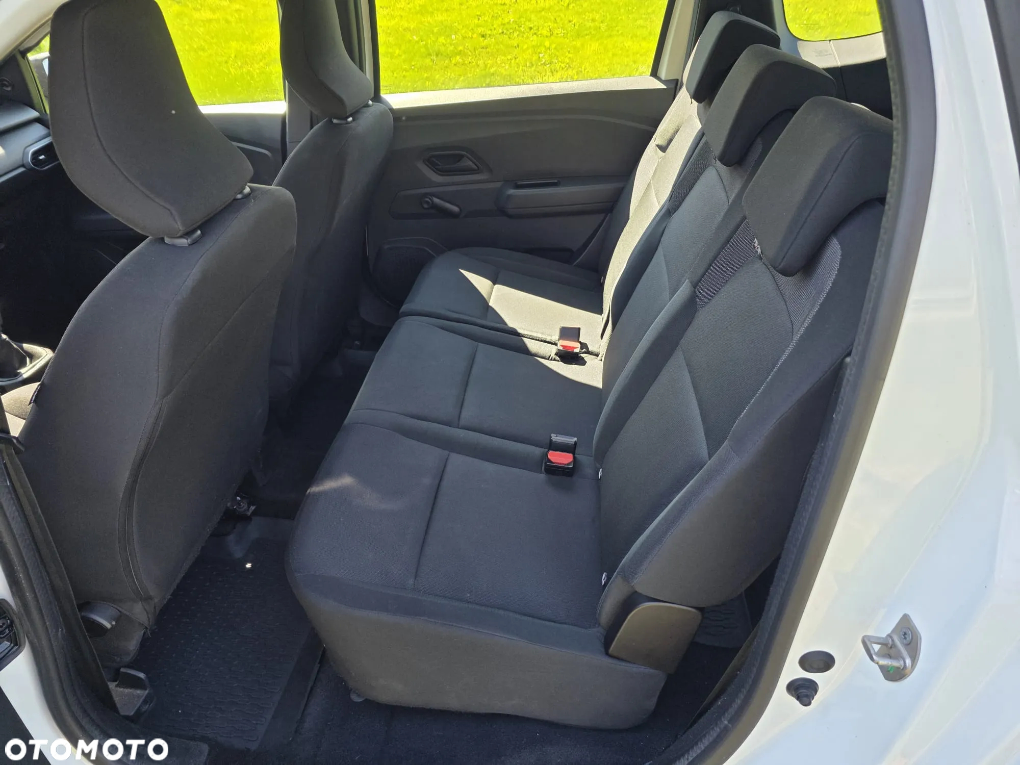 Dacia Jogger 1.0 TCe Comfort 7os - 13