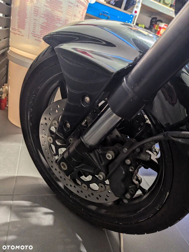 Hyosung GT Comet - 8