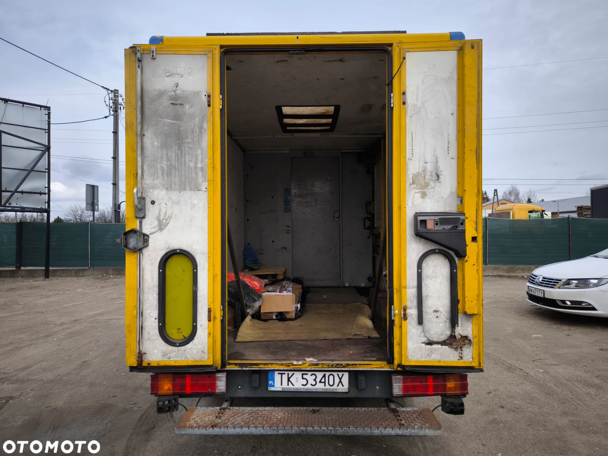 Mercedes-Benz Sprinter - 8
