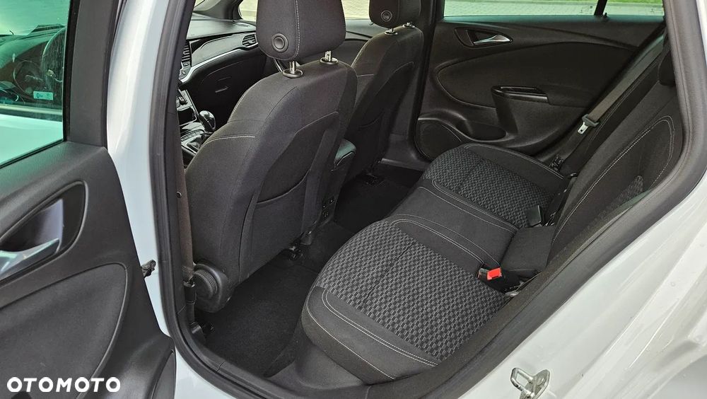 Opel Astra 1.4 Turbo Start/Stop Innovation - 10
