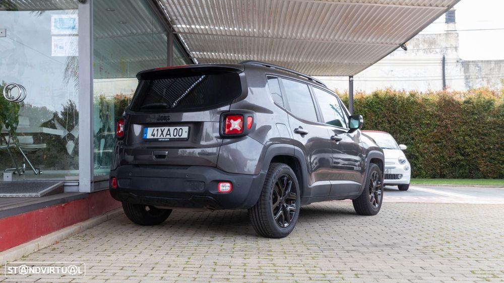 Jeep Renegade 1.3 T Night Eagle DCT - 3