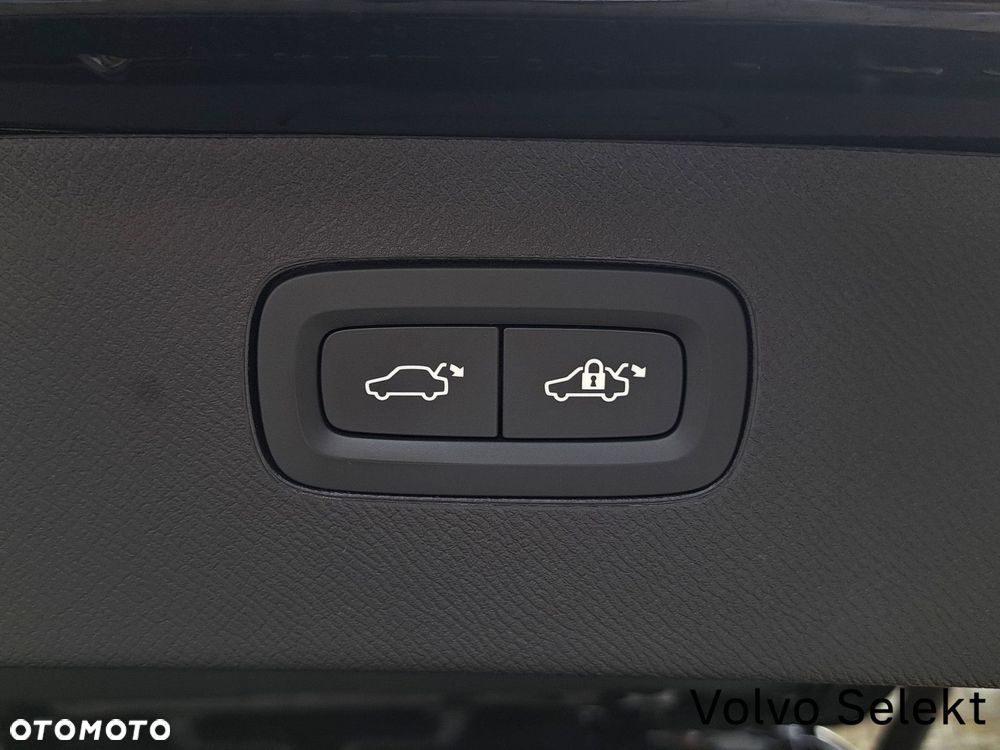 Volvo XC 90 - 31