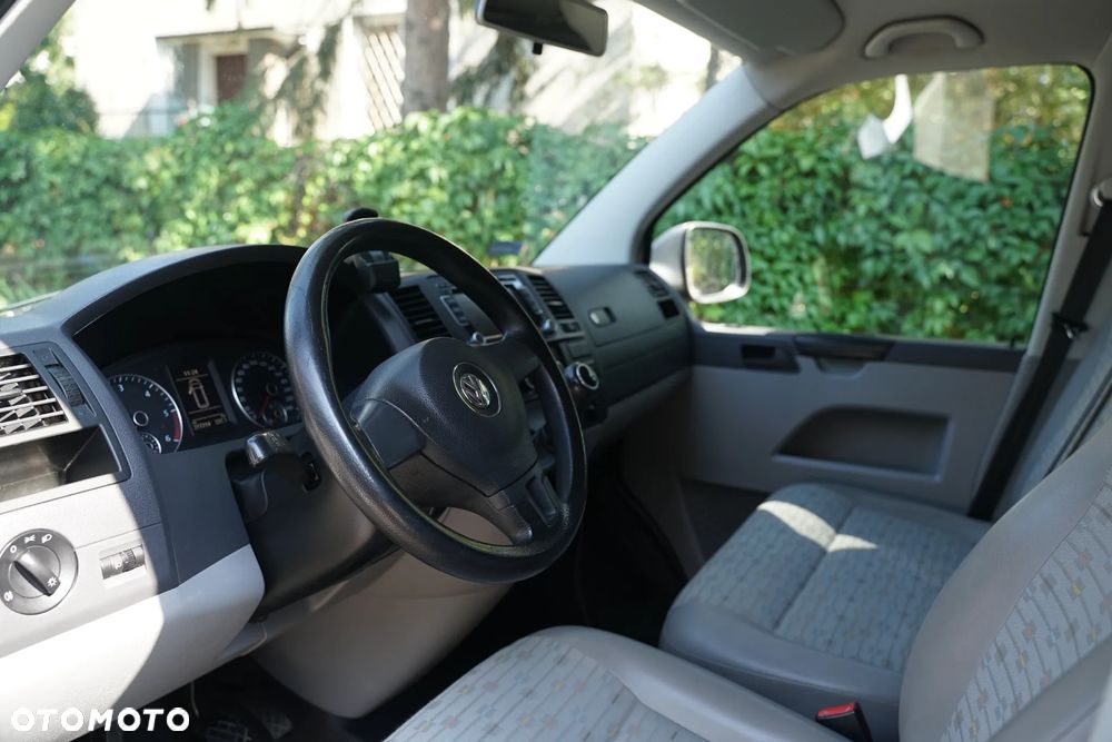 Volkswagen Transporter - 8