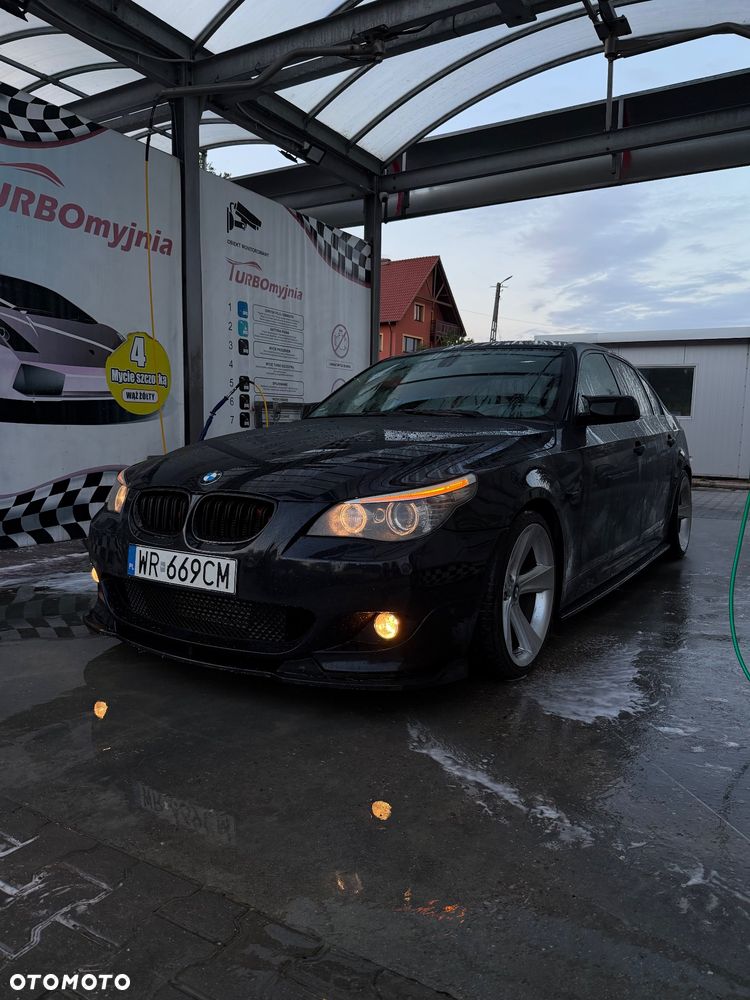 BMW Seria 5 525d Edition Sport - 13