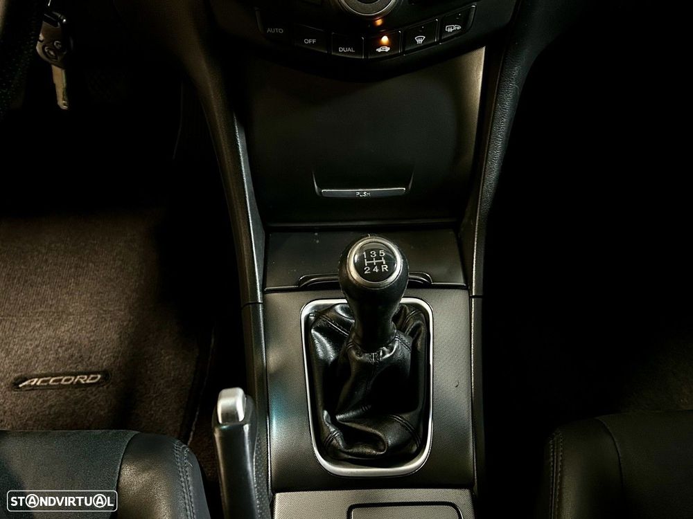 Honda Accord 2.0 Sport - 26