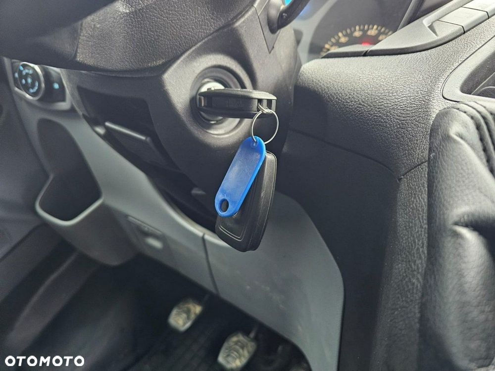 Ford Transit Custom - 14
